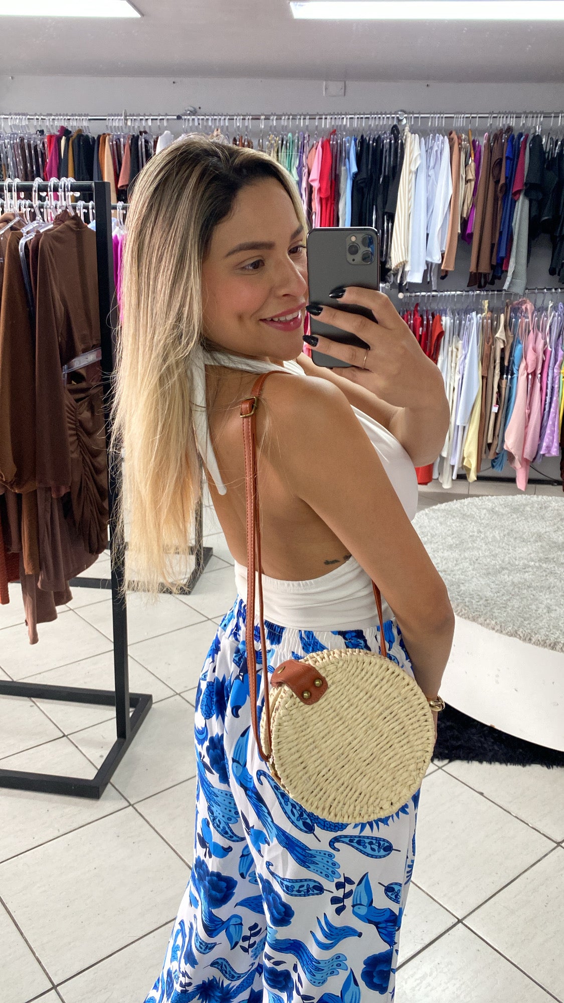 Cropped V