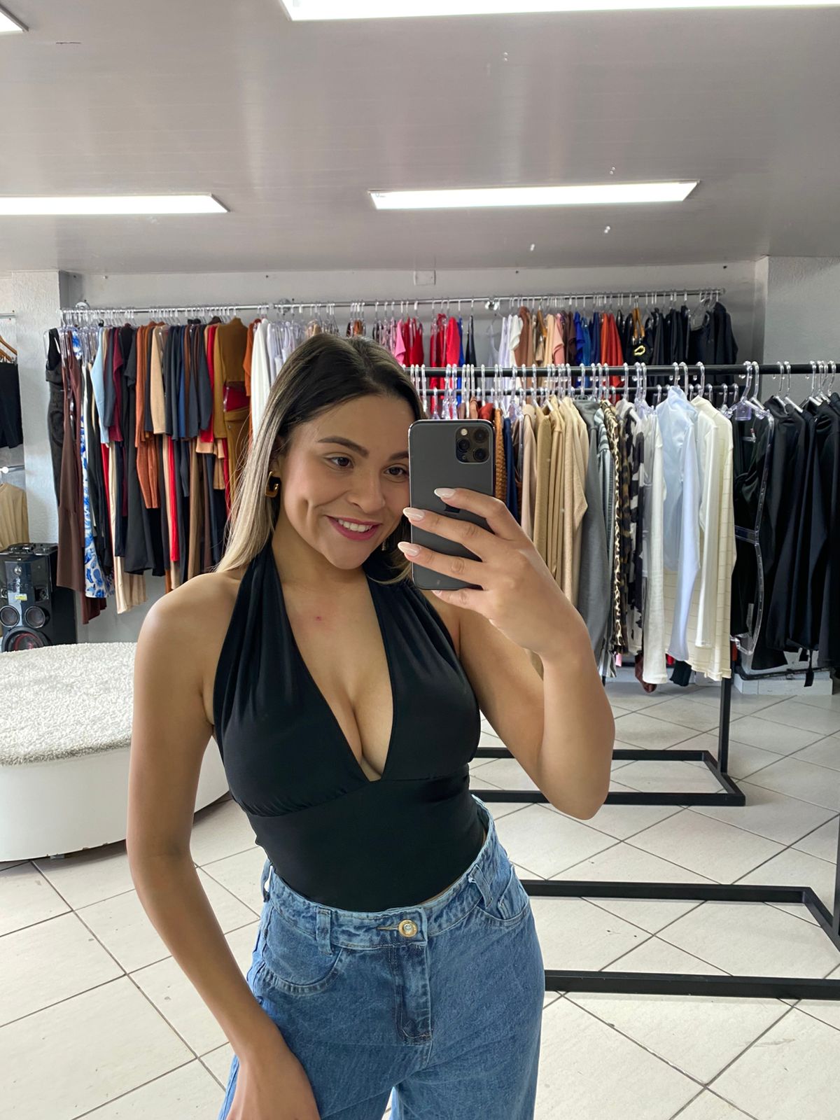 Cropped V