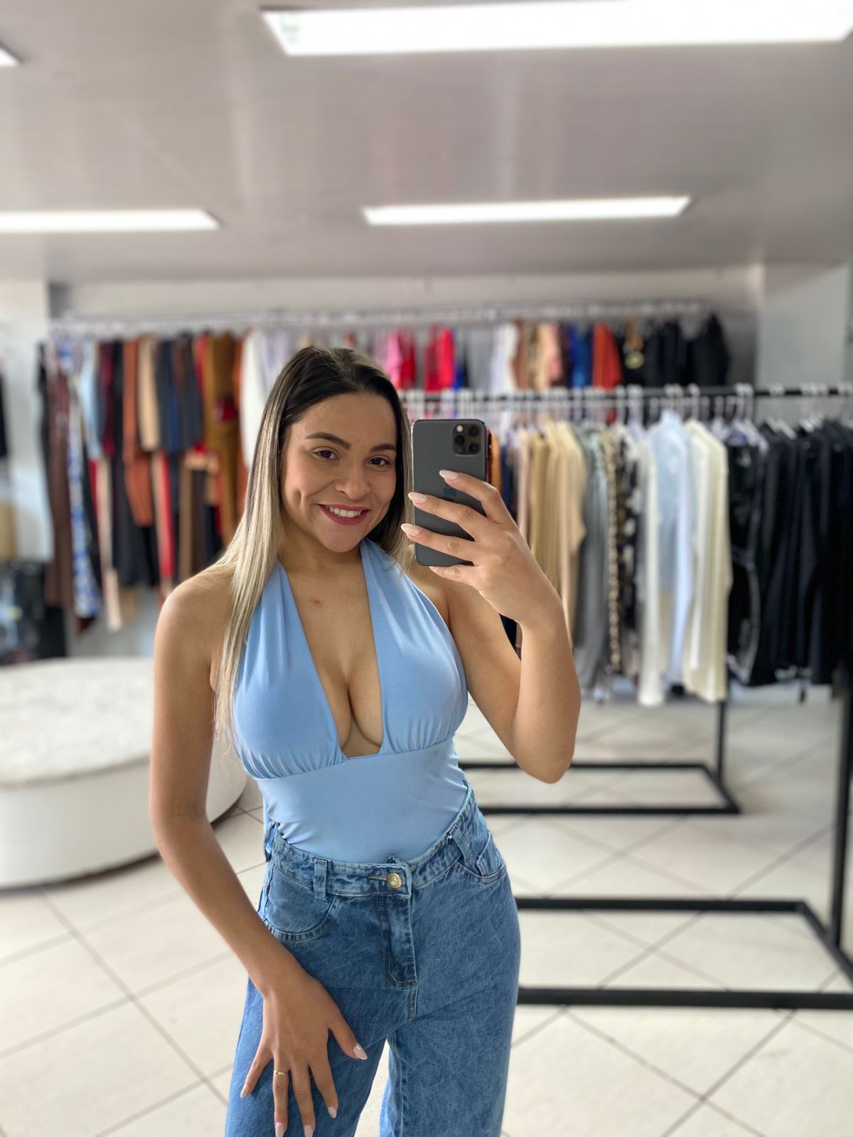Cropped V