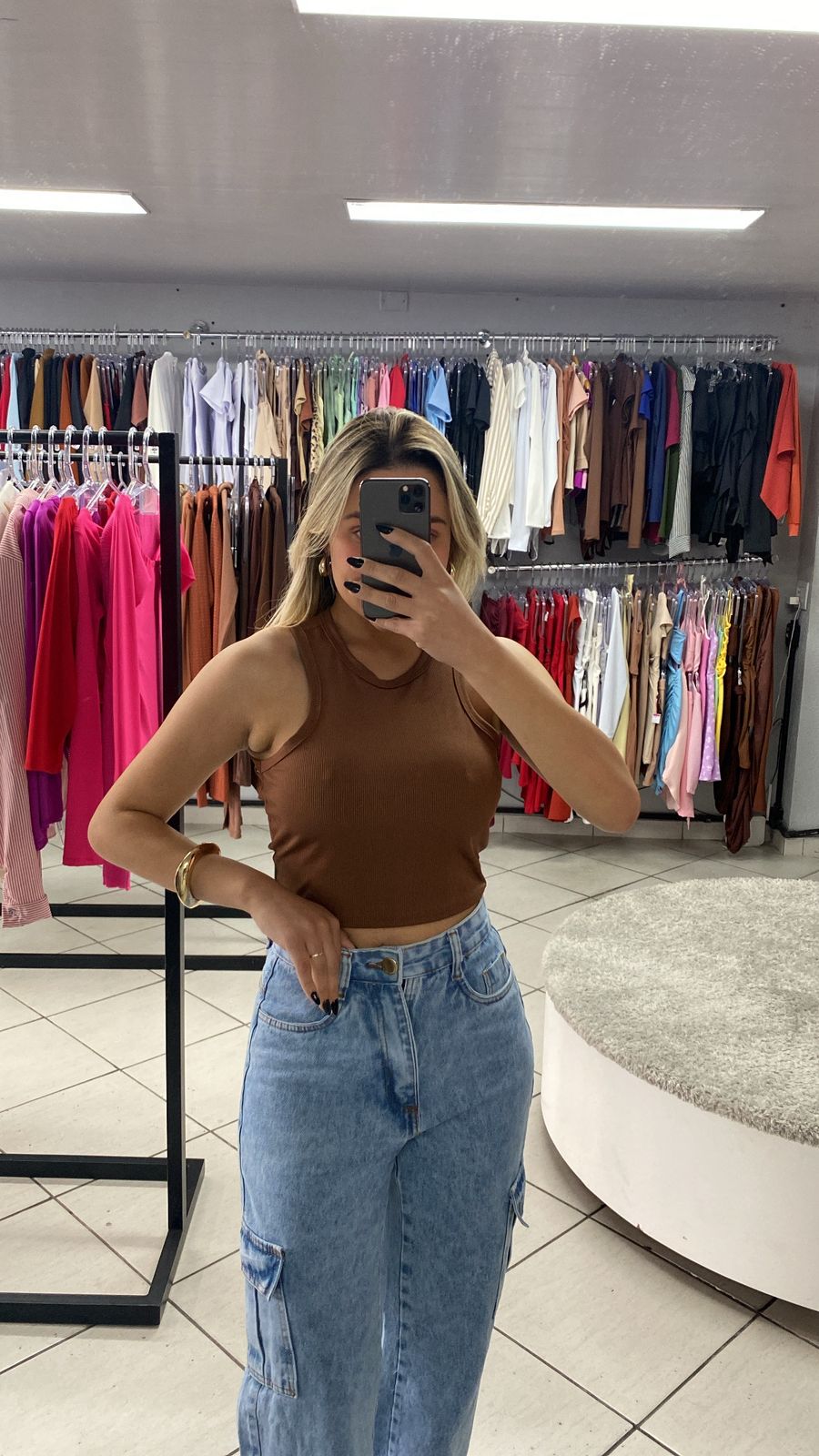 Cropped Gringa