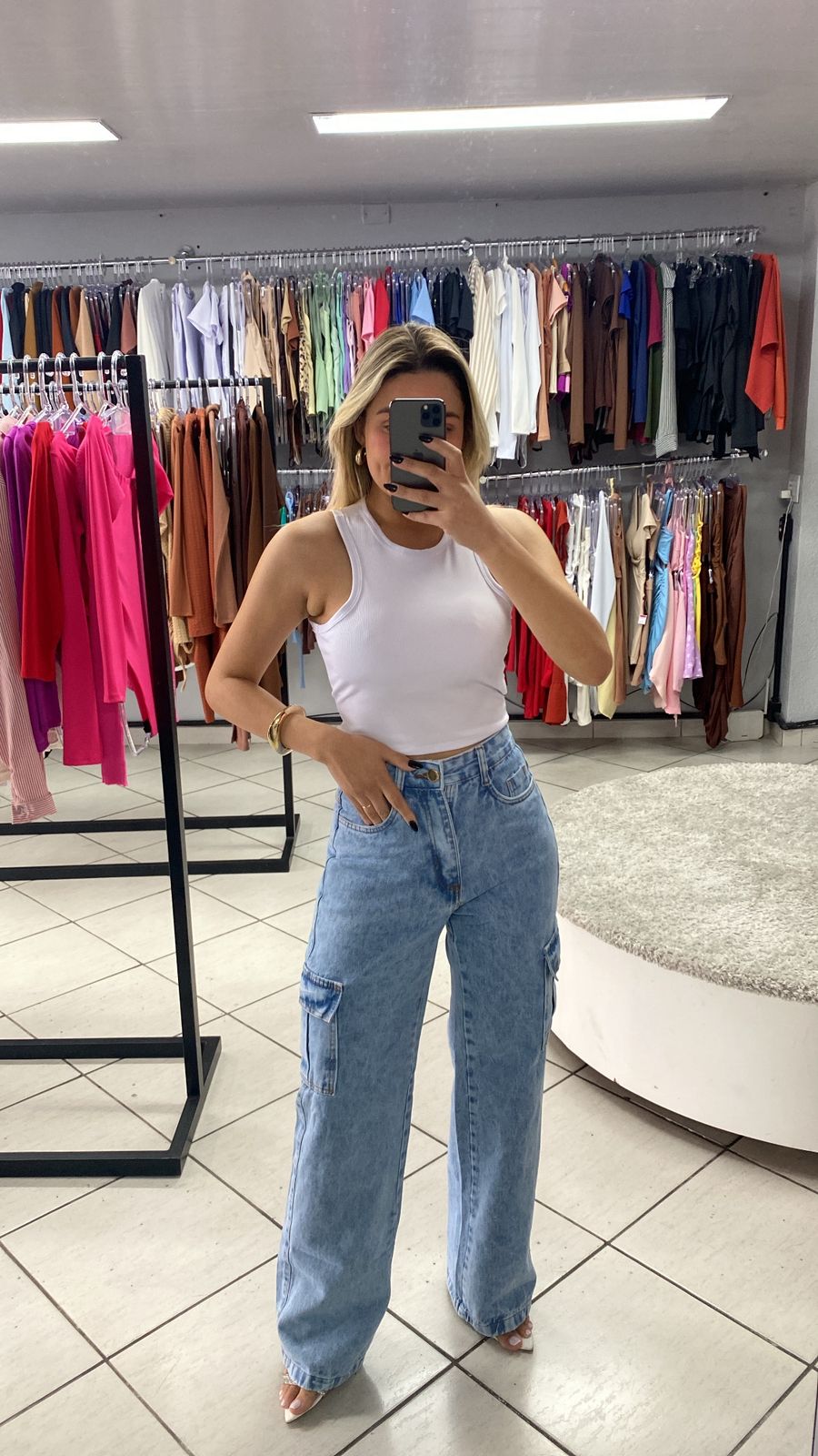 Cropped Gringa
