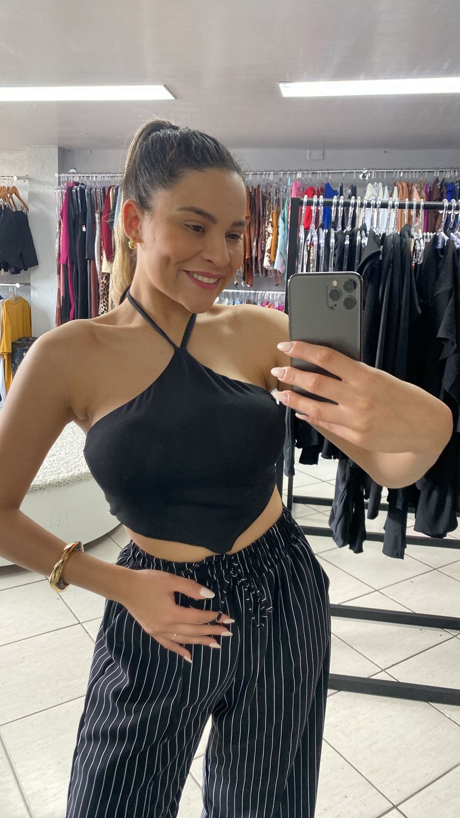 Cropped Larissa